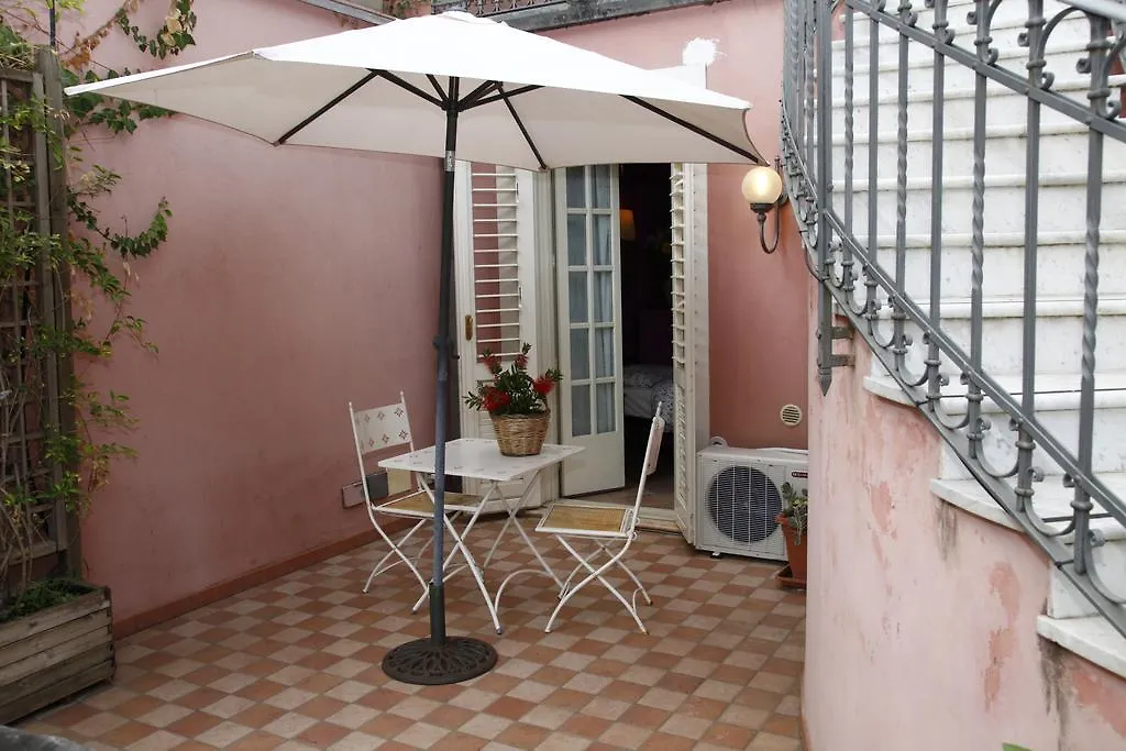 B&B Cocus Inn Catánia 3*,